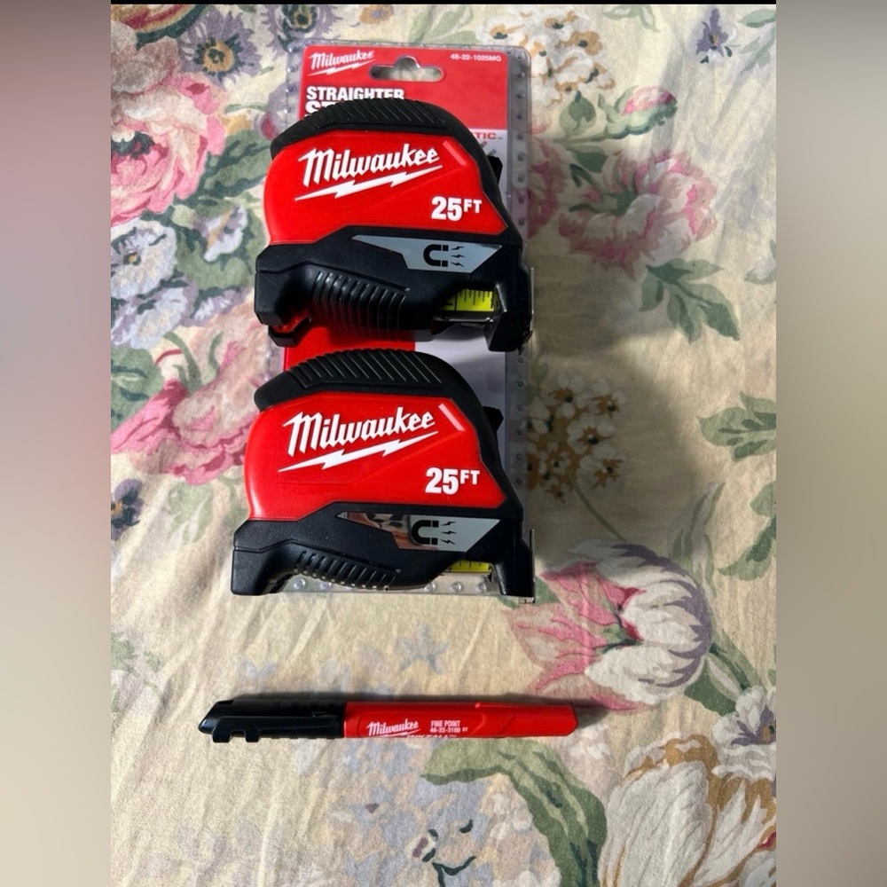 Milwaukee 2 pack Red Tape Measure